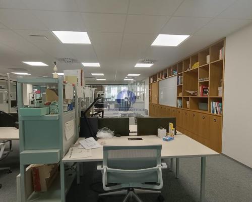 Praga Północ: biurko w coworkingu na wynajem