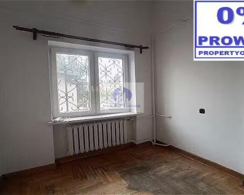 Włochy: lokal biurowo-usługowy 9m2 na wynajem