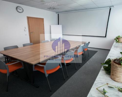 Warszawa Wola: sala konferencyjna dla 8 osób na wynajem