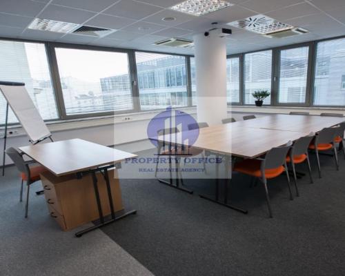 Warszawa Wola: sala konferencyjna dla 10-22 osób na wynajem