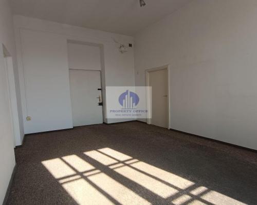 Praga Północ: lokal biurowy 17,66 m2 na wynajem