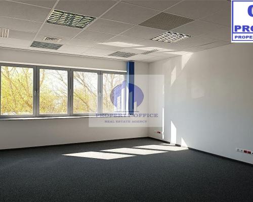 Włochy: lokal biurowy 45,54 m2 na wynajem