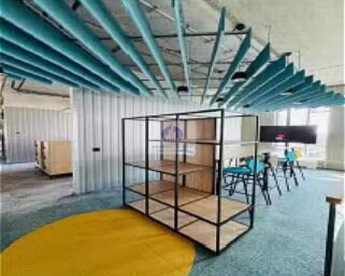 Włochy: lokal biurowy 546m2 na wynajem