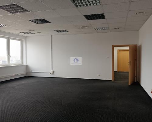 Praga Północ: lokal biurowy 51,43 m2 do wynajęcia