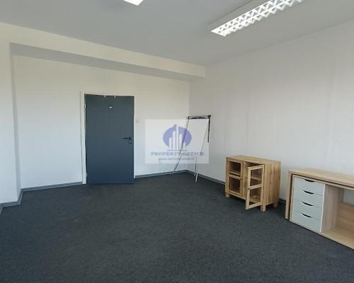 Praga Południe: lokal biurowy 22,90 m2 do wynajęcia