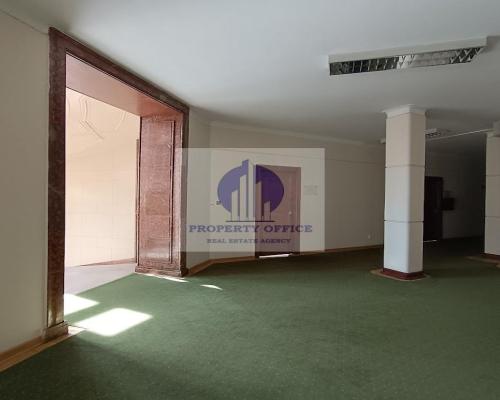 Śródmieście: lokal biurowy 14,92m2 na wynajem