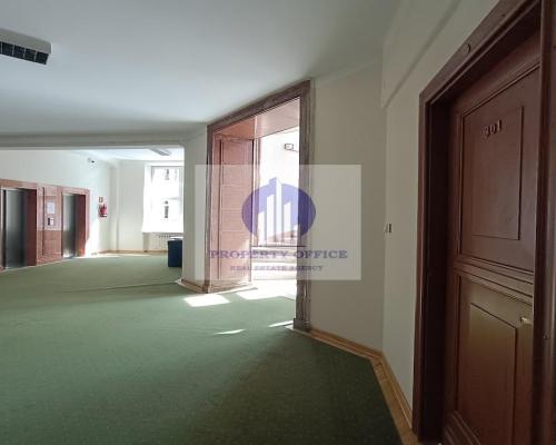 Śródmieście: lokal biurowy 14,92m2 na wynajem