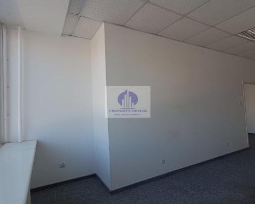 Praga Północ : lokal biurowy 68,72 m2 na wynajem