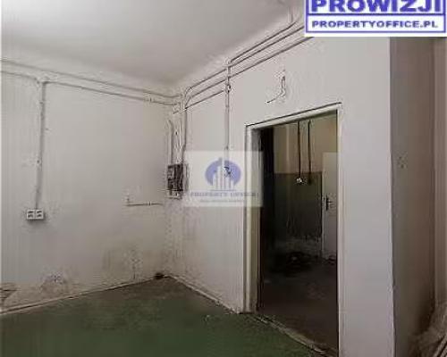 Praga Północ : lokal magazynowy 16,93m2 na wynajem