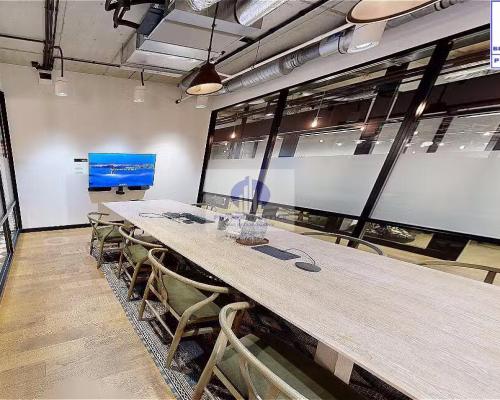 Śródmieście: biuro serwisowane dla 2 osób do wynajęcia