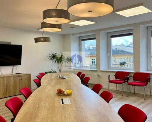 Śródmieście: lokal biurowy 173m2 do wynajęcia