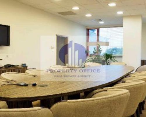 Praga Południe: lokal usługowo-biurowy 218m2 do wynajęcia