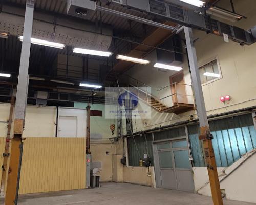 Bielany: magazyn 599,30 m2 na wynajem