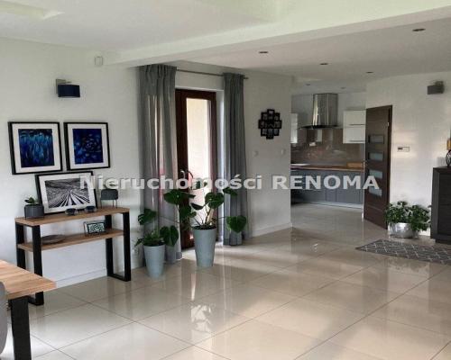 Komfortowy dom, 10km od centrum Kielc.