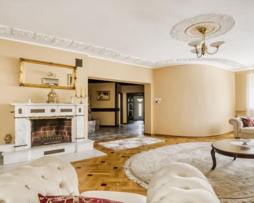 Dom w Radości na dużej działce 1880m2