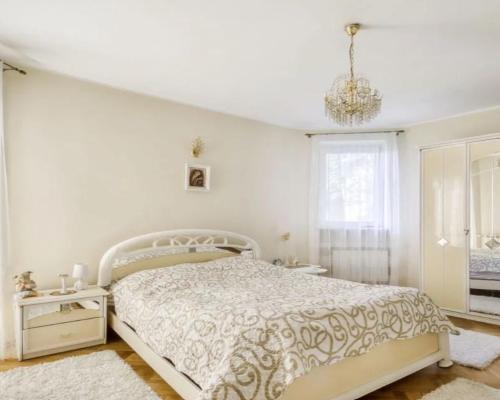 Rom w Radości działka 1880m2