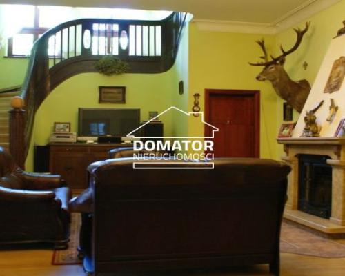 Zespół dworsko-parkowy w gminie Kcynia  Zespół dworsko-parkowy w gminie Kcynia zlokalizowany jest na działce o pow.3,3396 ha W