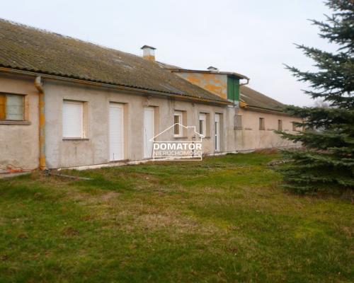 Nieruchomość nad jeziorem na działce 3200 m2