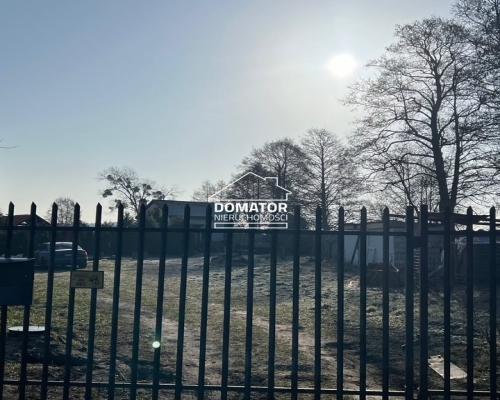 Dwa domy w spokojnej okolicy - Smolniki