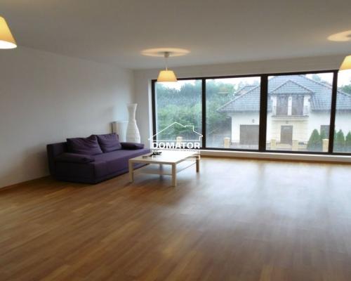 Budynek wielorodzinny na osiedlu Miedzyń