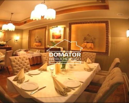 Ekskluzywny obiekt restauracyjno-hotelowy    Przedstawiamy Państwu na sprzedaż ekskluzywny obiekt restauracyjno-apartamentowy