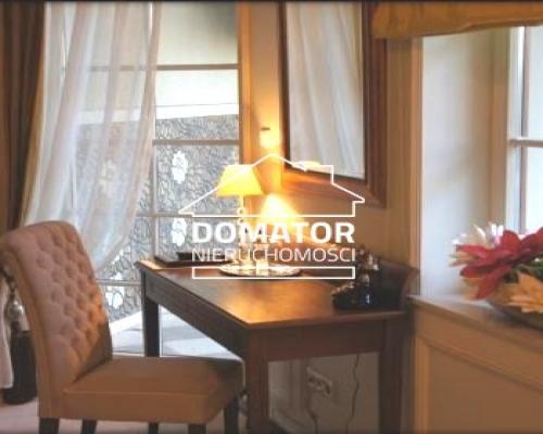 Ekskluzywny obiekt restauracyjno-hotelowy    Przedstawiamy Państwu na sprzedaż ekskluzywny obiekt restauracyjno-apartamentowy