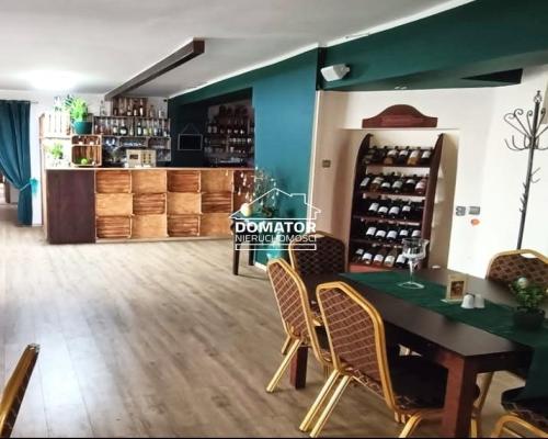 Duży obiekt gastronomiczno-hotelowy