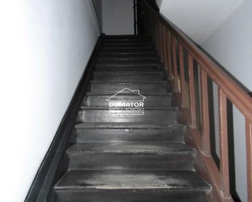 Dochodowa kamienica w centrum miasta