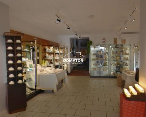 Dochodowa kamienica w centrum miasta