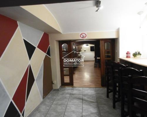 Klimatyczny lokal na sprzedaż w centrum miasta.