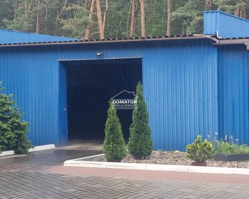 HALE DO WYNAJĘCIA   Do wynajęcia oferujemy hale magazynowo-produkcyjne z pełnym zapleczem mediów.   Dodatkowe wyposa