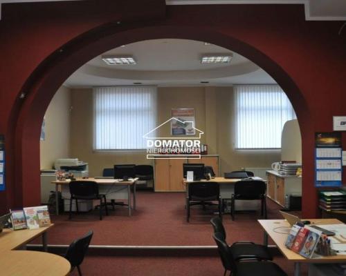 Lokal 61m2 ul. Śniadeckich, parter z witryną