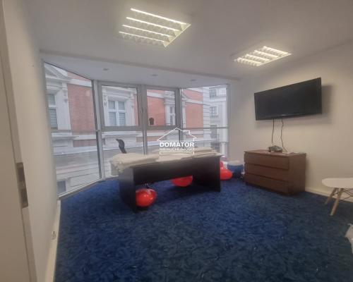 Atrakcyjny lokal biurowy przy ulicy Długiej, 94m2