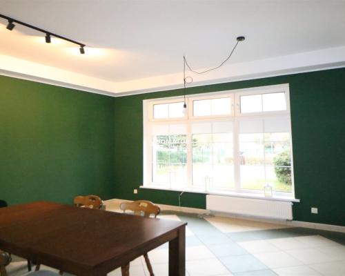 Przedstawiam Państwu Lokal z witrynami położony w bardzo atrakcyjnej lokalizacji w centrum Osielska.    Powierzchnia 70 m2( z