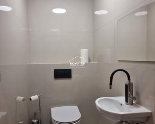 Lokale usługowe , ścisłe centrum .