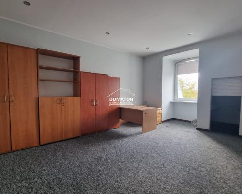 Lokale usługowe , ścisłe centrum .