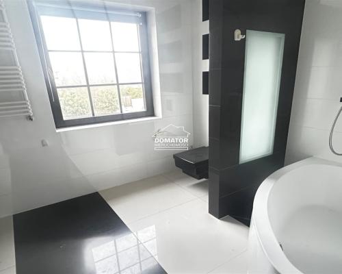 Zapraszamy do zapoznania się z ofertą sprzedaży przestronnego mieszkania o powierzchni 90,4 m², położonego w malowniczej m