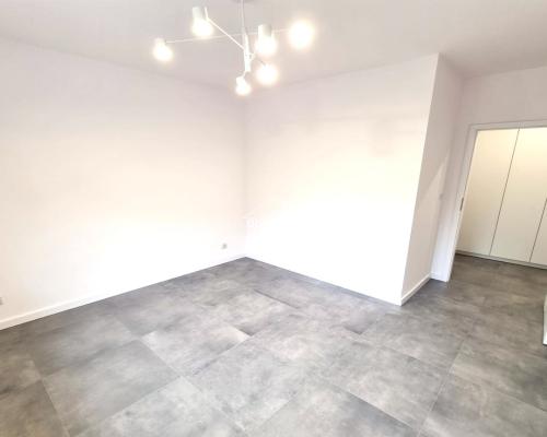 Komfortowe 65 m²  z garderobą i tarasem - Zaświat