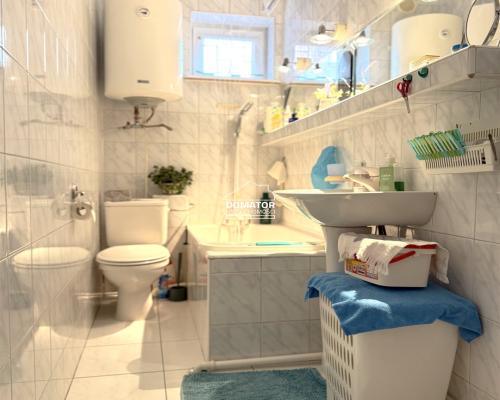 Parter domu ok. 110 m2 z ogrodem - Jary