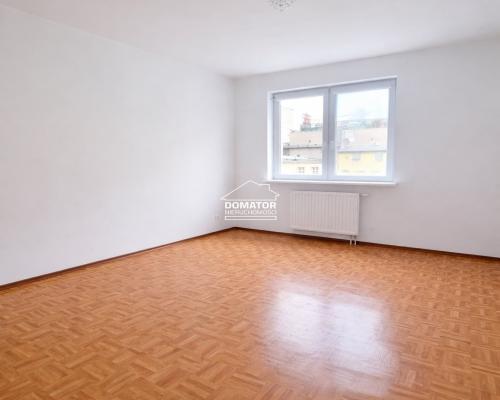 Przestronne mieszkanie w bloku - Centrum miasta!