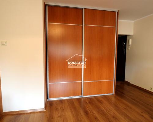 KAWALERKA 31m2 z balkonem i parkingem BŁONIE