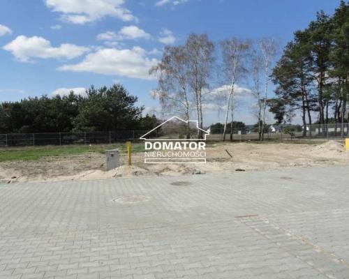 Na sprzedaż działka budowlana o powierzchni 811 m2 w Zielonce, gmina Białe Błota. Działka w kształcie prostokąta, położona prz