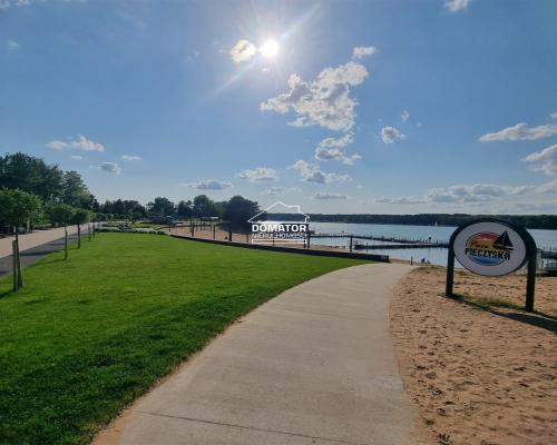 Na sprzedaż działka budowlana 1051 m² nad Zalewem Koronowskim - tylko 2 km od plaży w Pieczyskach!   Na sprzedaż atrakcy