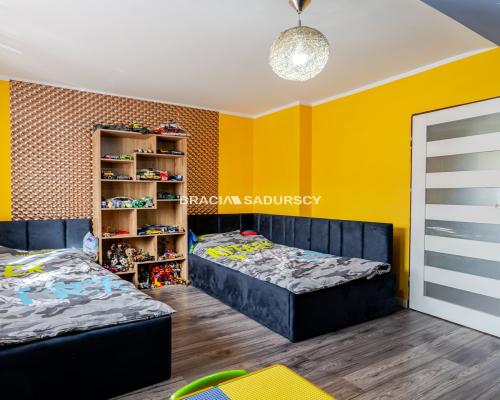 2 domy na 20 arowej działce- Dziaduszyce