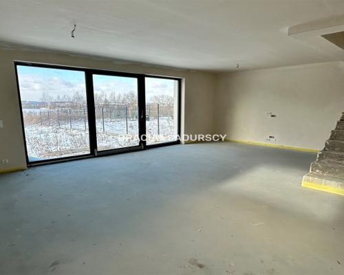 Nowoczesny bliźniak z garażem i działką 7ar