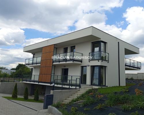 Nowoczesny dom w zielonej okolicy 150m2