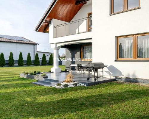 Dom jednorodzinny 138 m² – piękna działka 18 a