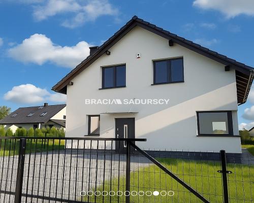 Domy 4 pokoje.  Rączna/Kaszów