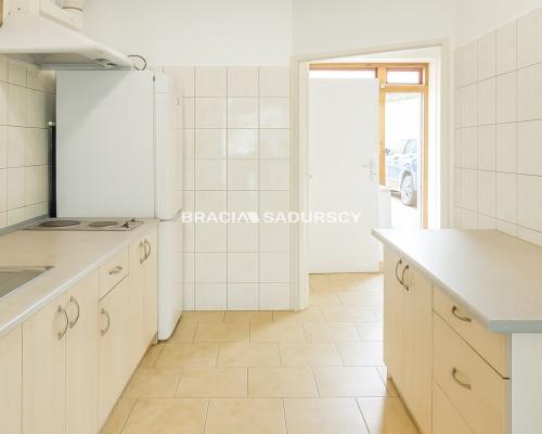 Dom 90m z Lokalem usługowym Rynek Bodzentyn