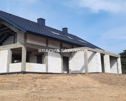 Dom z garażem i pięknym widokiem – Głogoczów